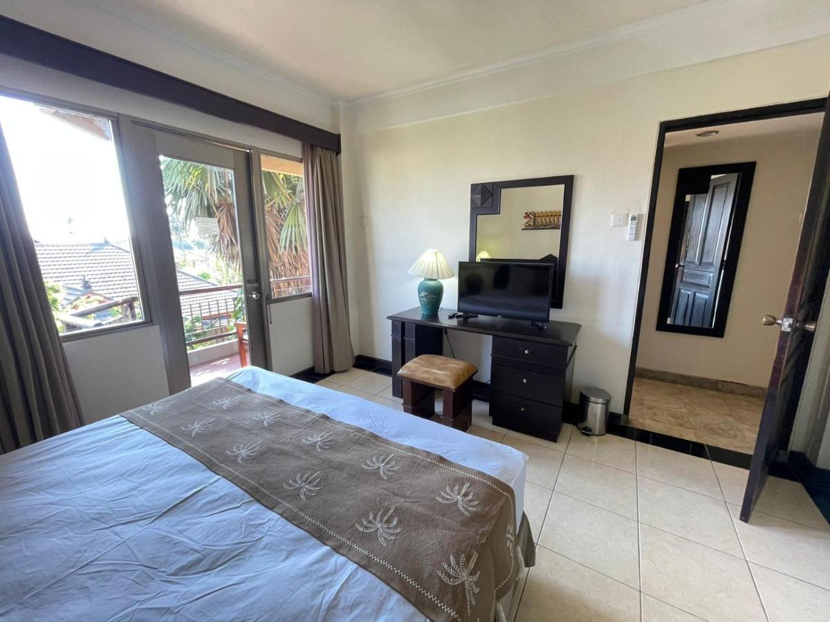 Inside Walking Distance To The * Seminyak