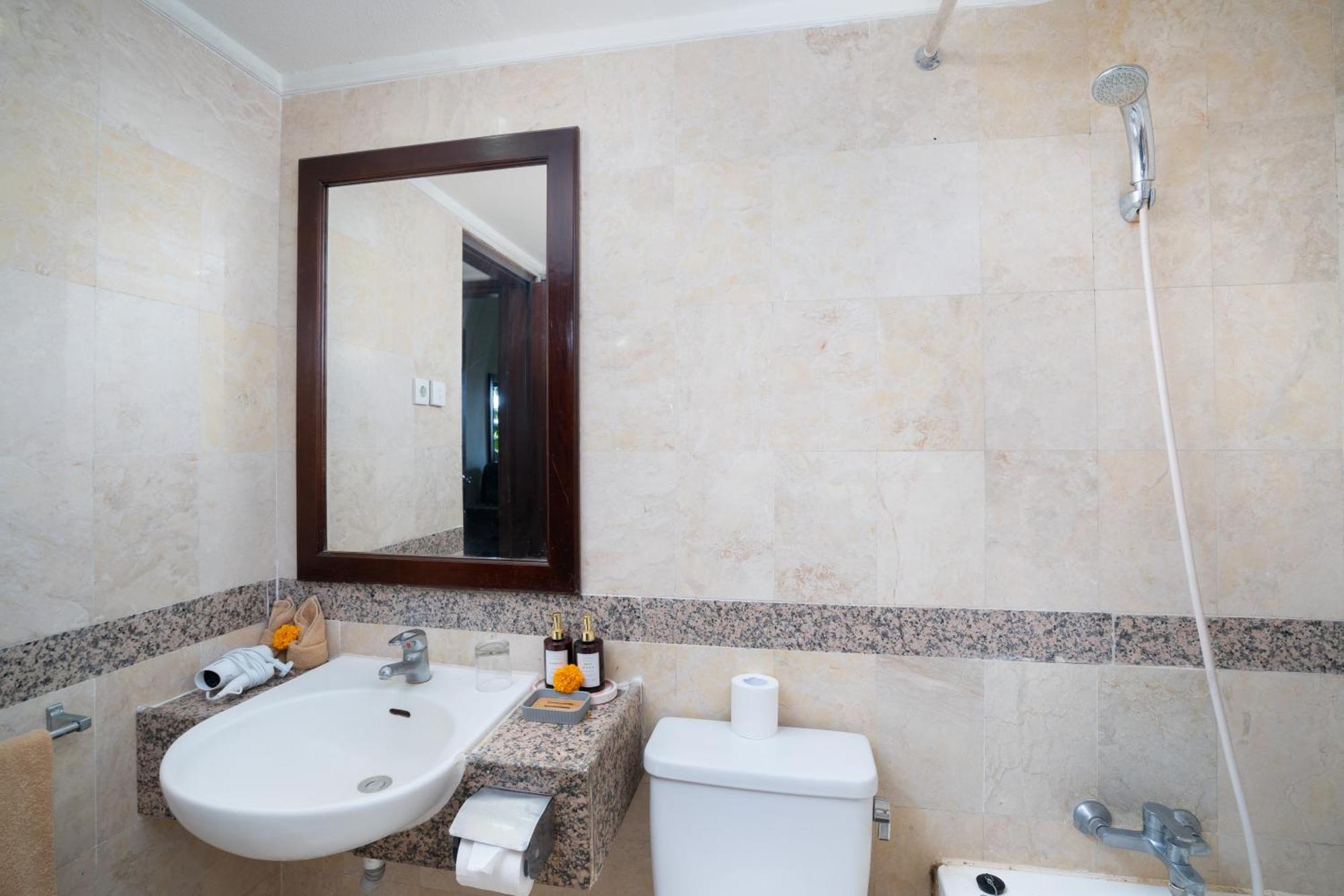 Appartement Inside Walking Distance To The *